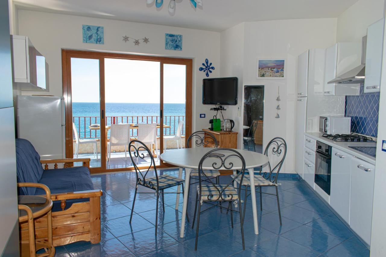 Beach House Acquamarina Letojanni Εξωτερικό φωτογραφία