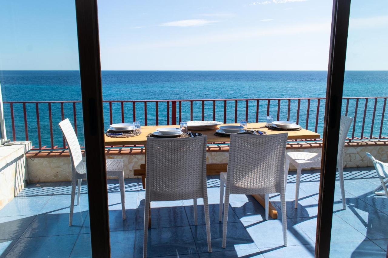 Beach House Acquamarina Letojanni Εξωτερικό φωτογραφία