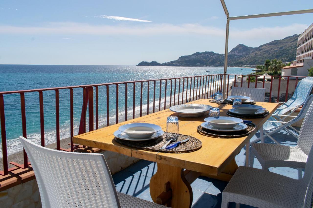 Beach House Acquamarina Letojanni Εξωτερικό φωτογραφία
