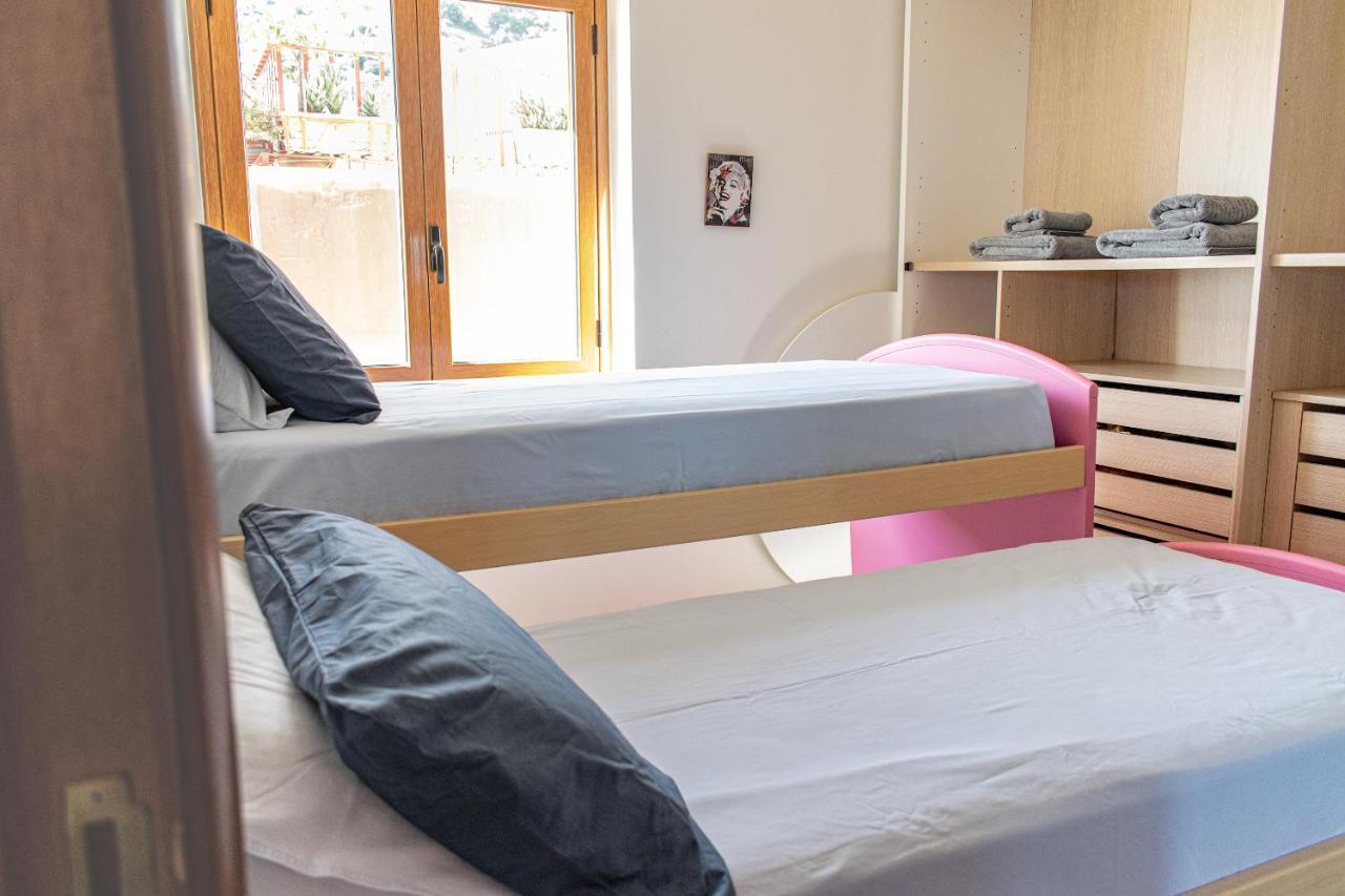 Beach House Acquamarina Letojanni Εξωτερικό φωτογραφία