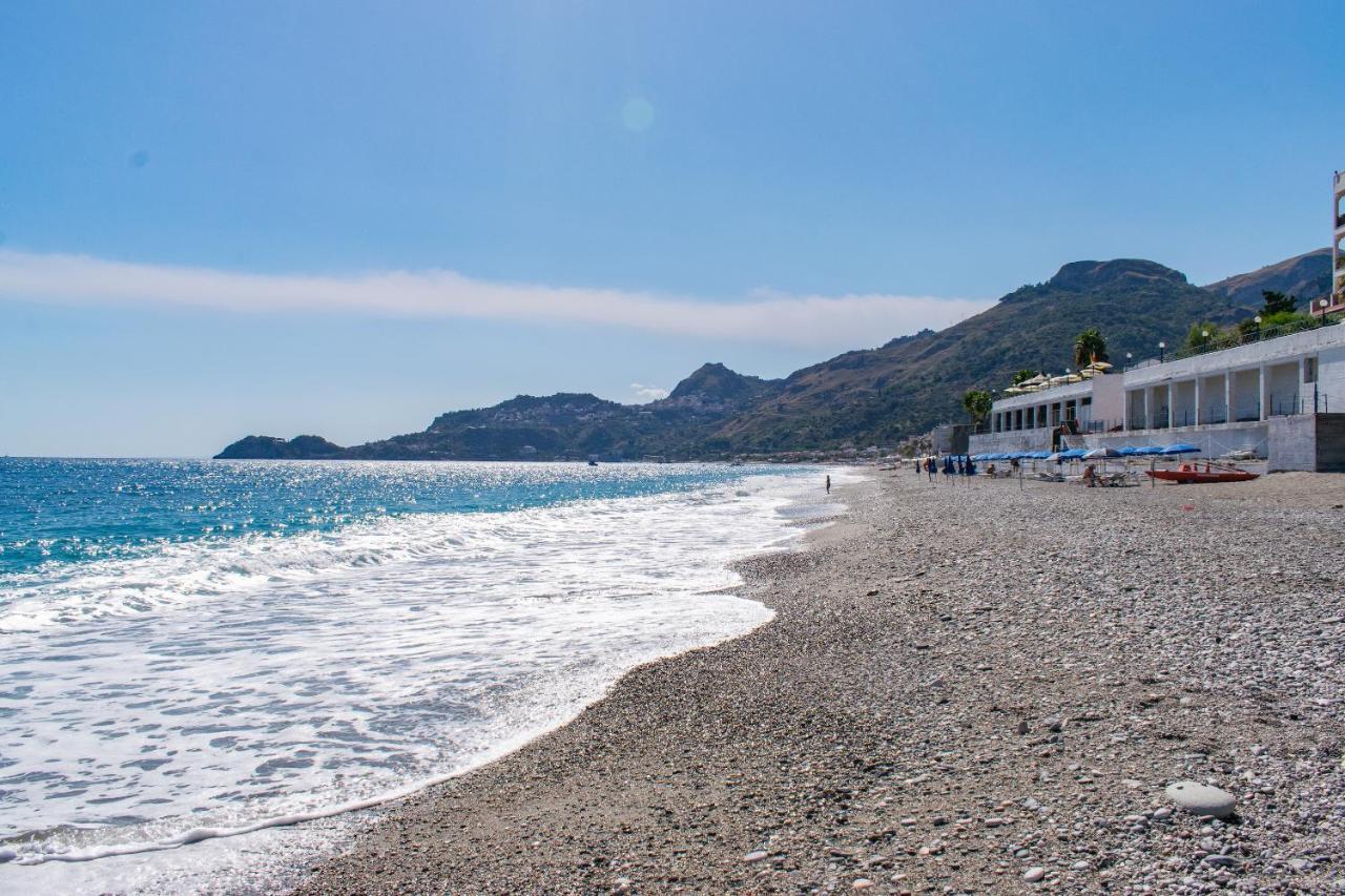 Beach House Acquamarina Letojanni Εξωτερικό φωτογραφία
